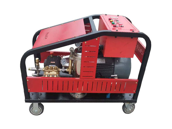 高壓水清洗機(jī)現(xiàn)場(chǎng)案例